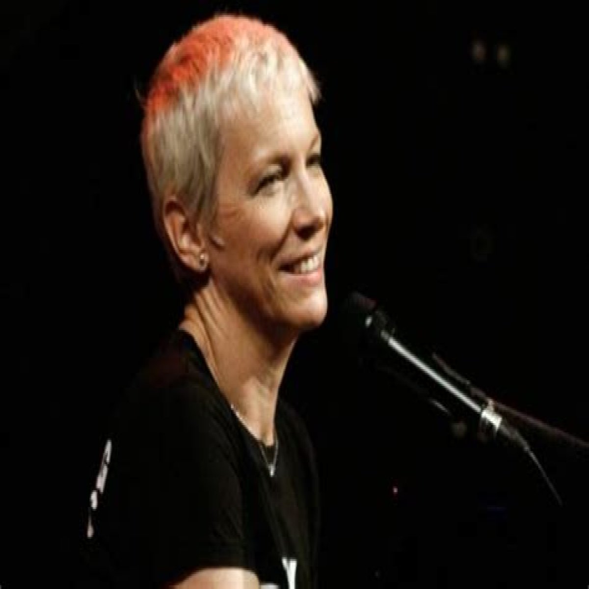 Annie Lennox’s Husband Mitchell Besser – What Could Be The Reason Behind His Secrecy