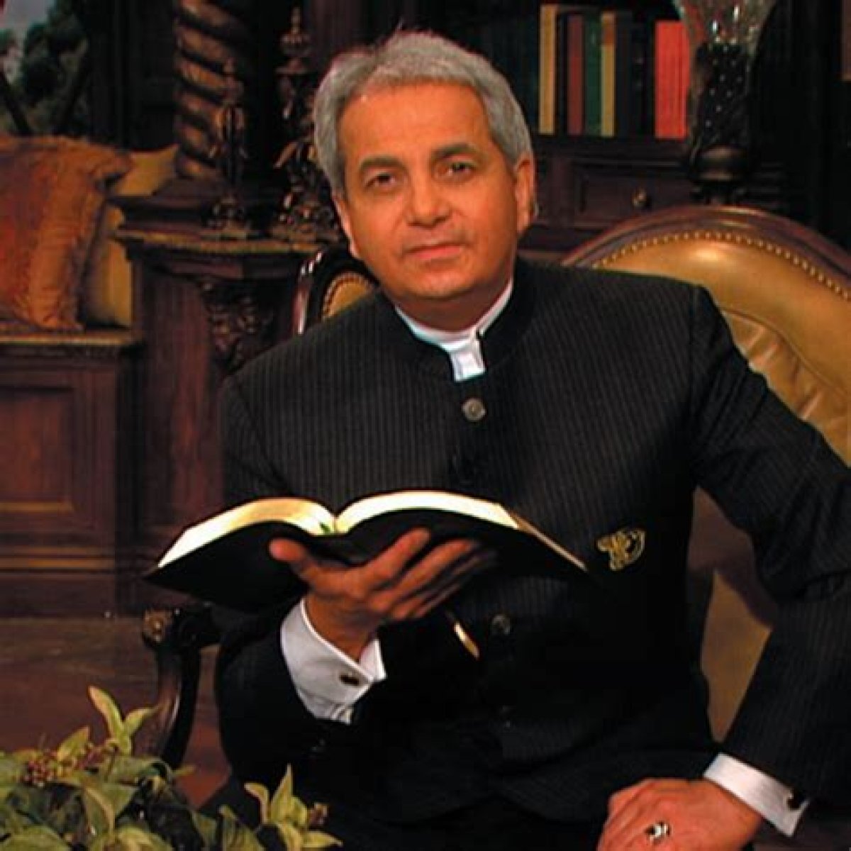 Benny Hinn Net Worth 2024