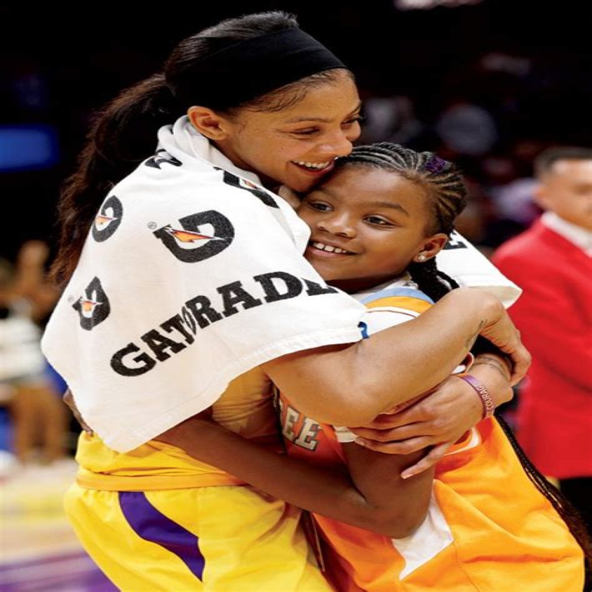 CANDACE PARKER LOVES ‘GOING TO SEE MY KIDS AFTER GAMES’