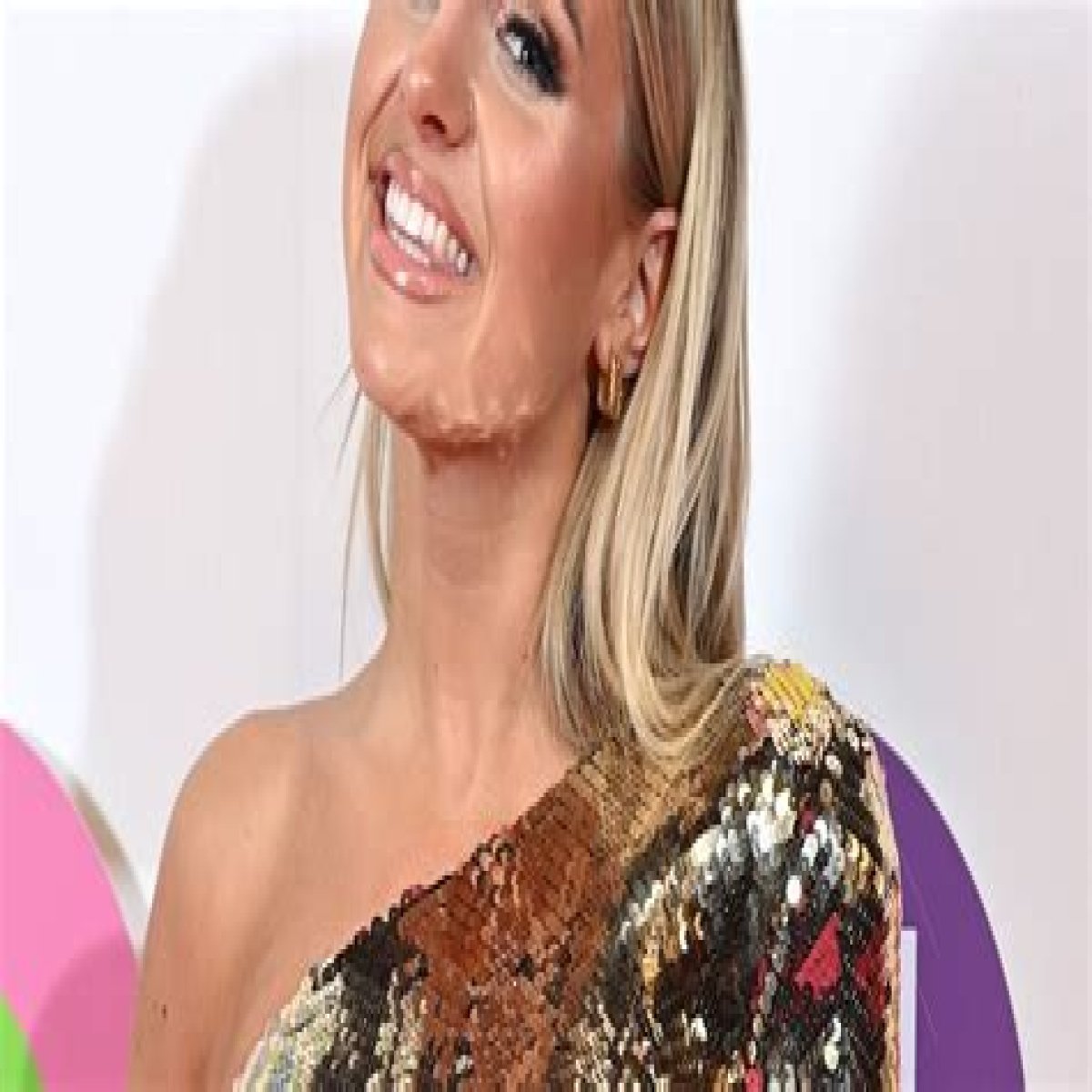 Chloe Burrows in Bathing Suit Quotes Dizzee Rascal — Celebwell