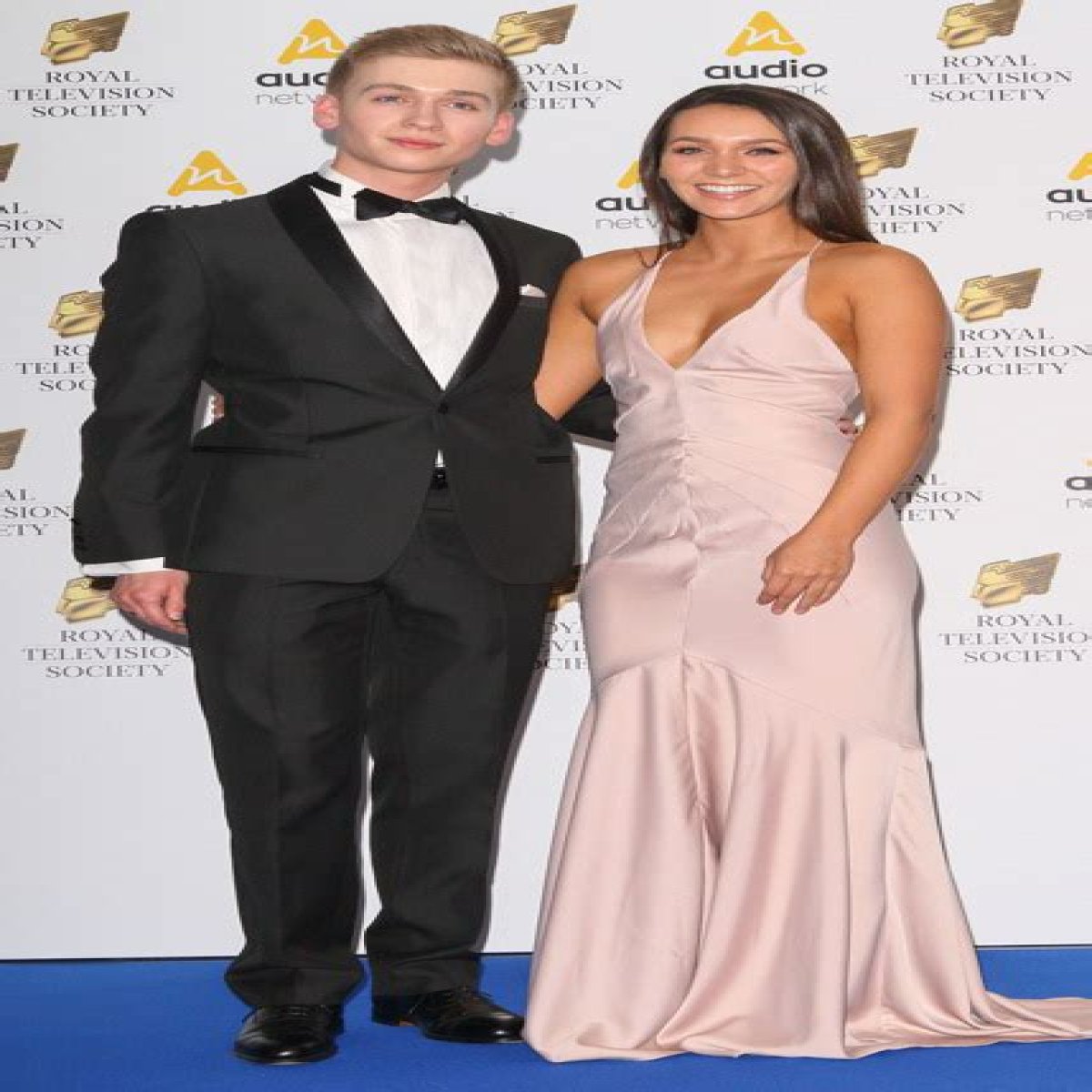 How tall is Richard Linnell