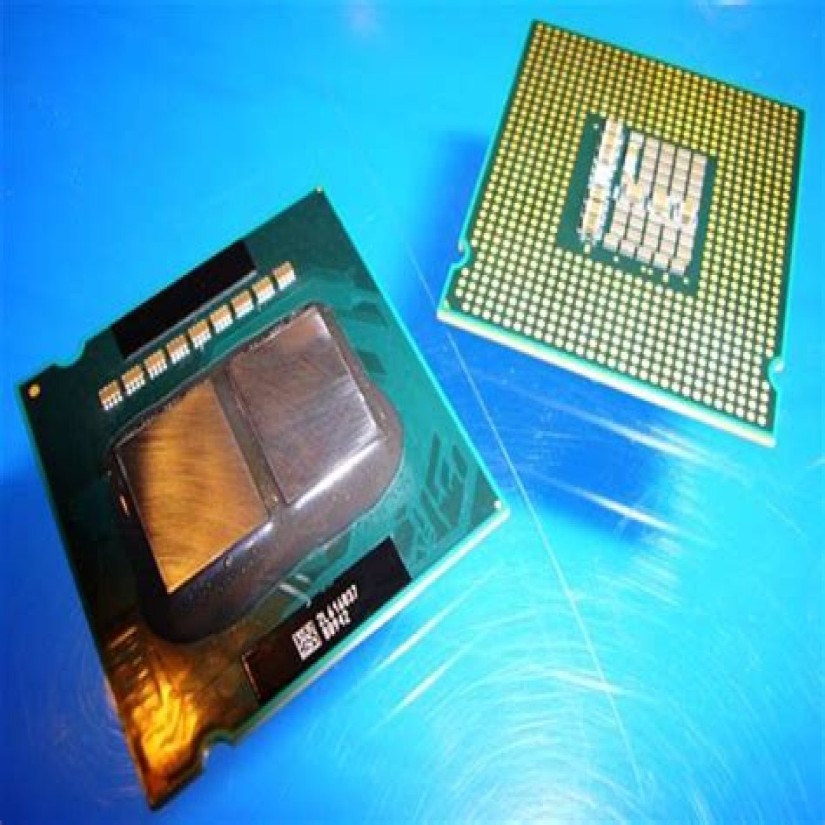Intel's Core 2 Extreme QX6700: The Multi-core Era Begins