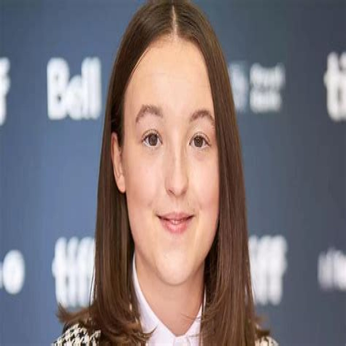Is Bella Ramsey Single ? Does Bella Ramsey Suffer With Cancer?