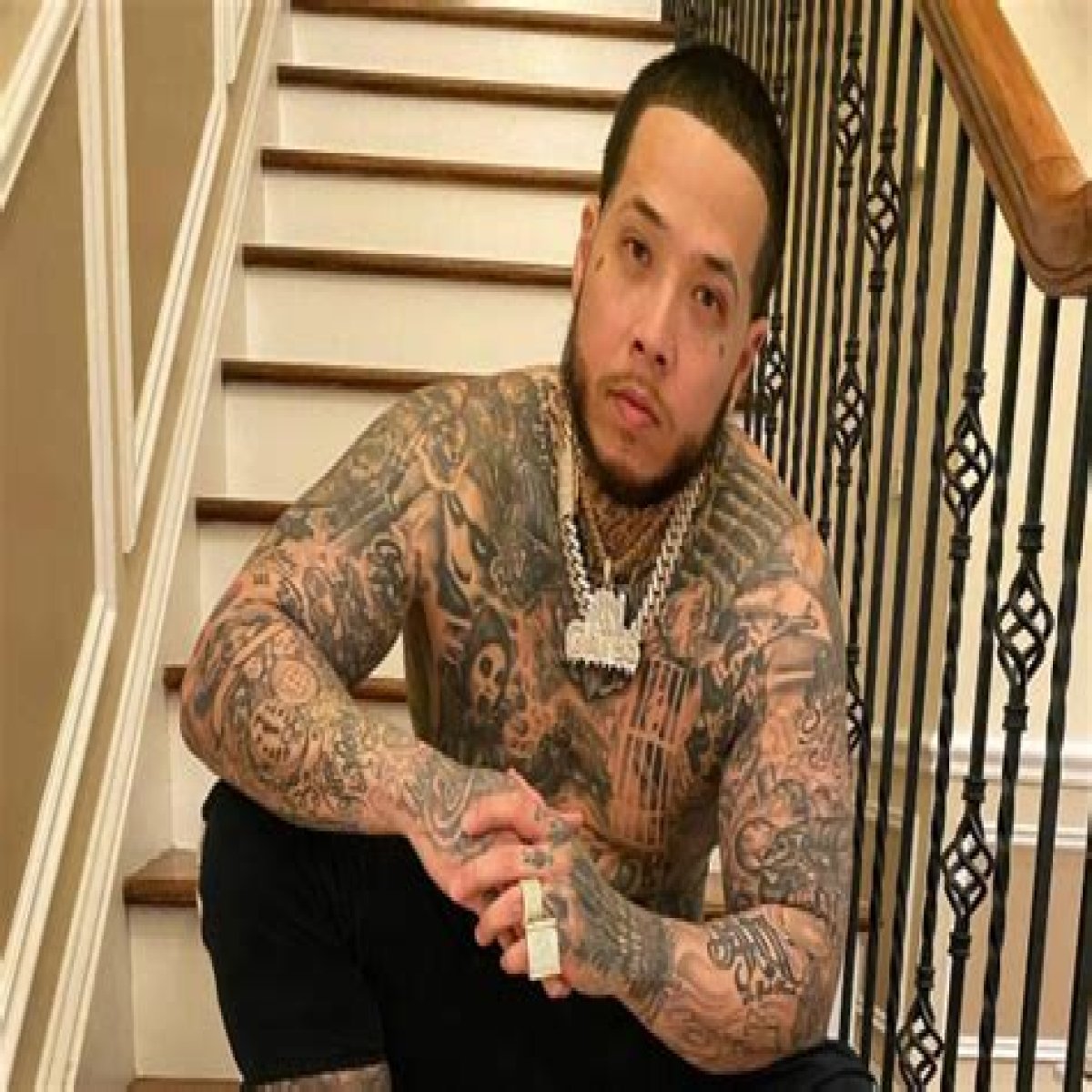 Jin Gates (Rapper) - Age, Birthday, Bio, Facts, Family, Net Worth, Height & More