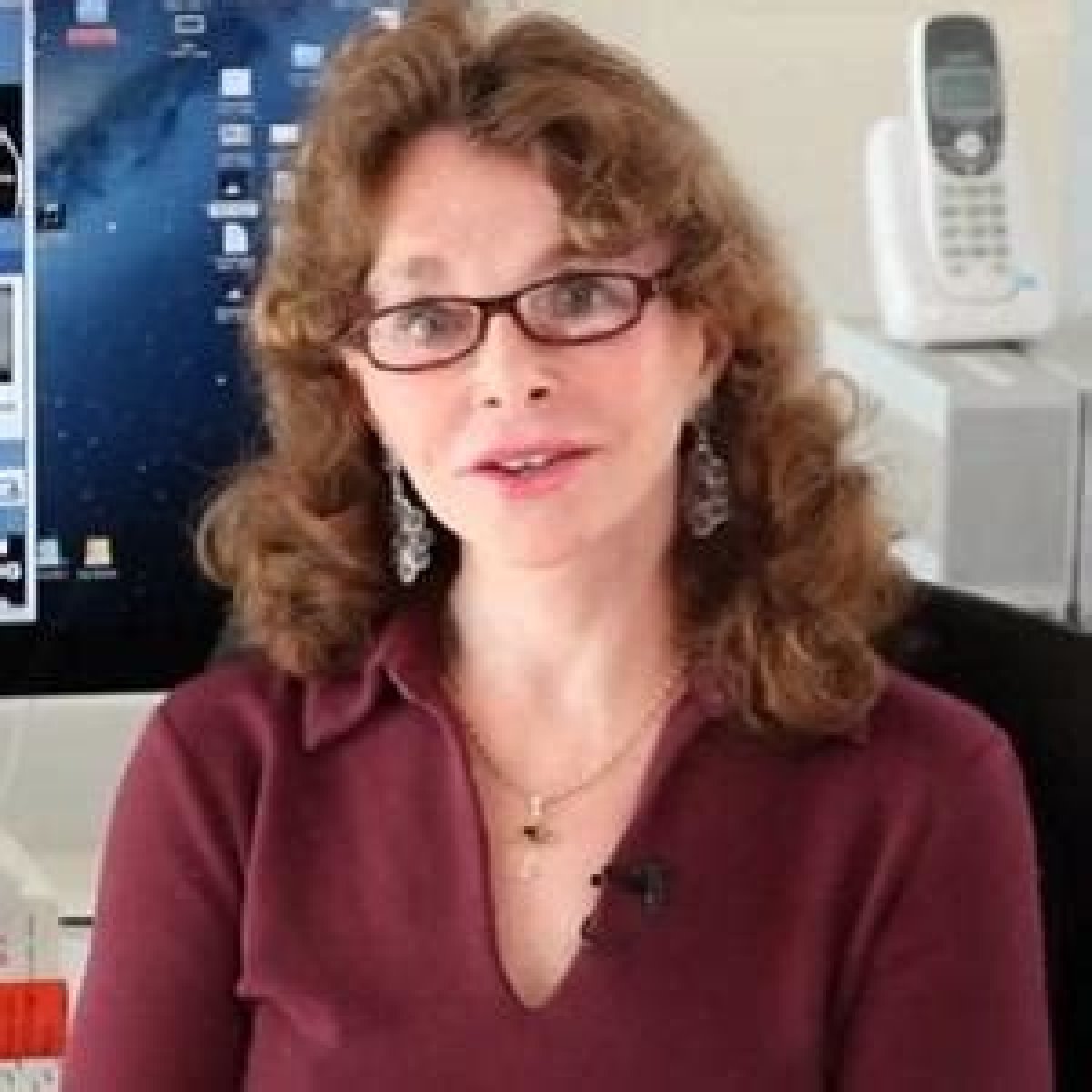 Linda Moulton Howe (Journalist) - Age, Birthday, Bio, Facts, Family, Net Worth, Height & More