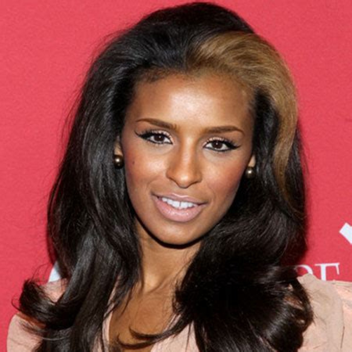 
Melody Thornton Height, Weight, Net Worth, Age, Birthday, Wikipedia, Who, Nationality, Biography 