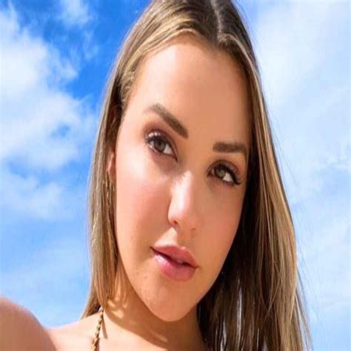 Mia Malkova Height, Weight, Net Worth, Age, Birthday, Wikipedia, Who, Nationality, Biography