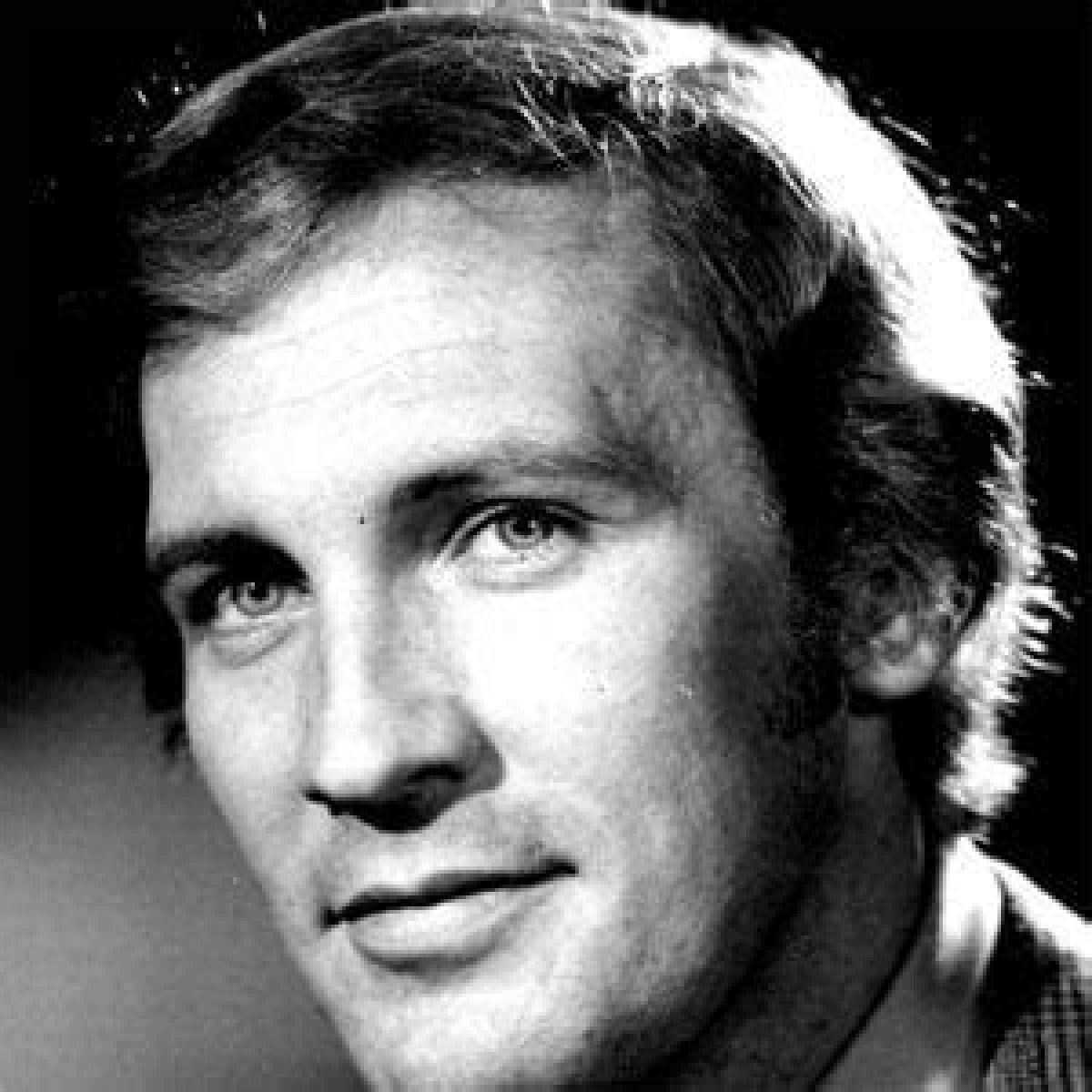 Roy Thinnes Net Worth, Age, Height, Bio, Birthday, Wiki!