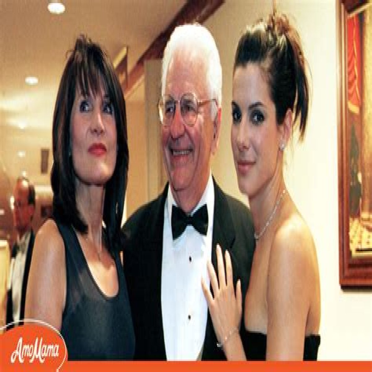 Sandra Bullock’s Parents Were Singers  - Find Out How They Influenced Her Career