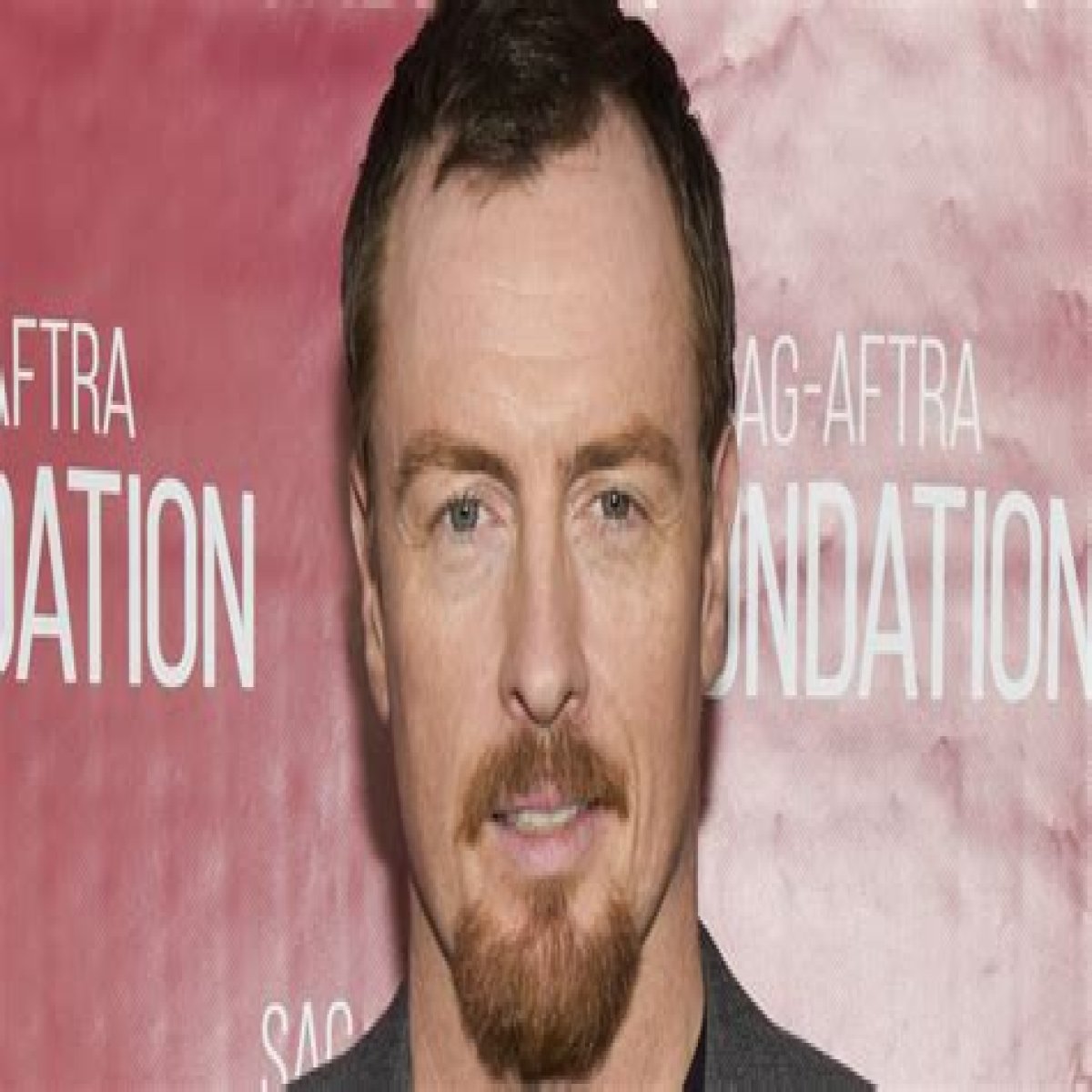 Toby Stephens Height, Weight, Age, Spouse, Family, Facts, Biography
