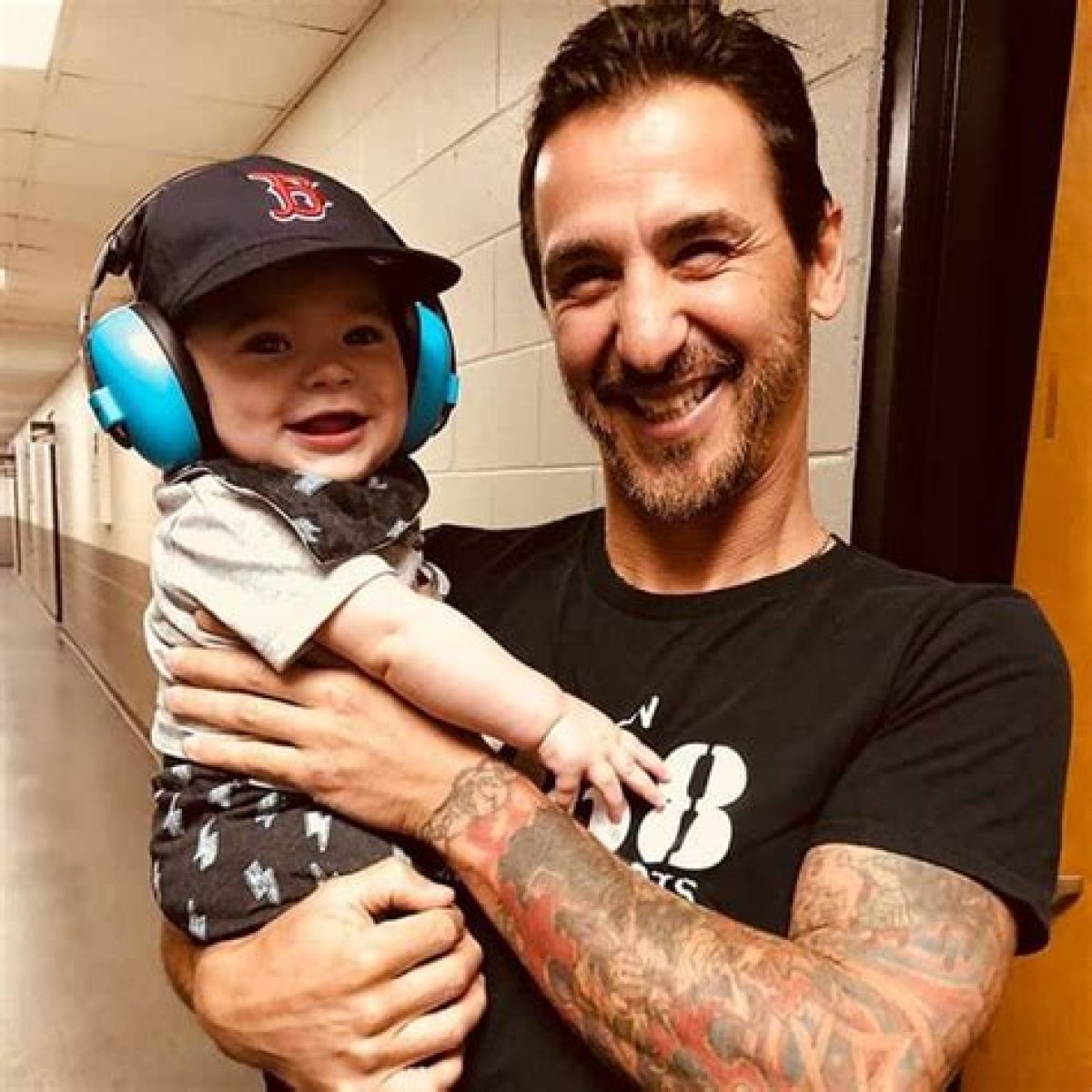 Unveiling The Mystery: Who Is Sully From Godsmack Married To?
